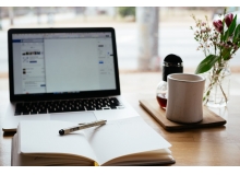 每日英语 | 电话沟通实用表达积累